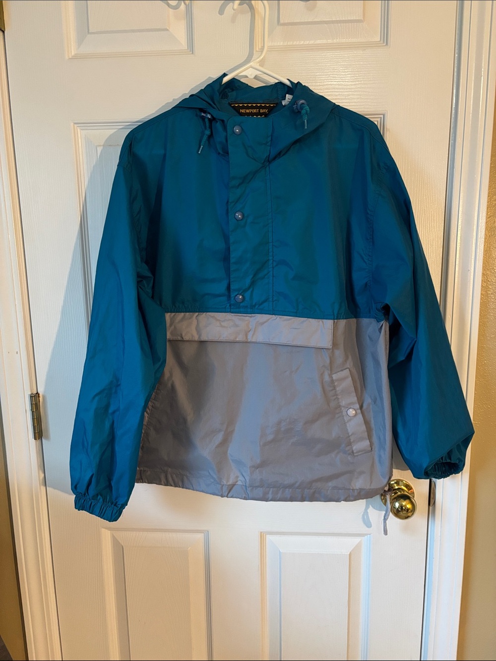 Newport Bay Club Windbreaker Pullover Jacket Hooded Size Small Vintage